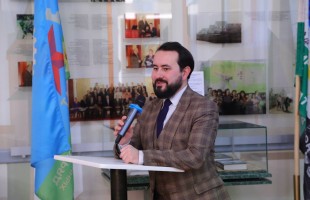 «Сокровищница мудрости»: На музейной гостиной школьники познакомились с наследием Гали Сокороя