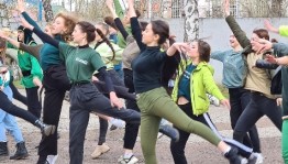 Студенты БРККиИ присоединились к танцевальному марафону