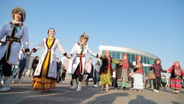 Российские дома культуры отметят День танца хороводом