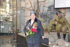 В Республиканском музее Боевой славы состоялась встреча с участником ВОВ Тамарой Казаковой