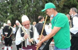 Сегодня в Абзелиловском районе выступили с концертом участники VI Всемирной фольклориады