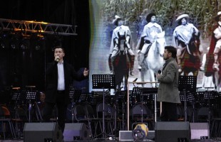 Кинофестиваль "Серебряный Акбузат - 2019" завершился Симфоночью ко Дню российского кино