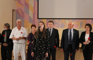 В Уфе прошёл интернациональный флешмоб "Молодёжь против террора"