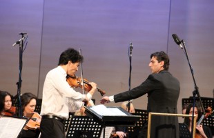 В Уфе Национальный симфонический оркестр республики выступил под управлением Тиграна Ахназаряна