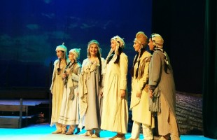 Национальный молодежный театр представил премьеру спектакля "Любовь и ненависть"