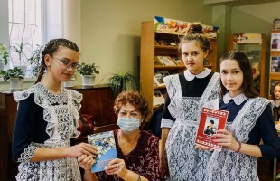 В библиотеке №26 прошла творческая встреча с Фанией Габидуллиной "Пером создается красота..."