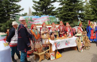 В Башкортостане прошел Международный фестиваль «Платок – символ мира"