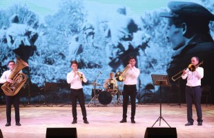 Сибайское концертно-театральное объединение завершило 28-й творческий сезон грандиозным концертом
