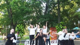 В парке имени И. Якутова прошел поэтический вечер #ТерриторияПоэзии