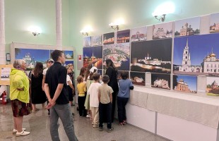 Салаватский музей представил фотовыставку «На страже земли русской» для школьников