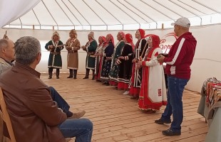 В Гафурийском районе стартовал Международный Арт-пленэр художников России и Беларуси