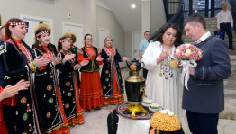 В Свердловской области провели свадьбу в национальных башкирских традициях