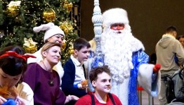 Волшебство для особенных детей: Башкирский драмтеатр имени Ильшата Юмагулова провёл благотворительный праздник