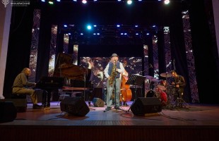 Выдающийся саксофонист Олег Киреев с триумфом выступил на родной уфимской сцене