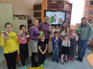 В Юношеской библиотеке Нефтекамска прошел мастер-класс «Кукла-оберег «Веснянка»