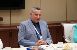 Радий Хабиров встретился с представителями Международного совета организаций фольклорных фестивалей и традиционных искусств (CIOFF)