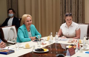 Радий Хабиров встретился с представителями Международного совета организаций фольклорных фестивалей и традиционных искусств (CIOFF)