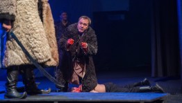 Театральный декадник продолжается: Салаватский башдрамтеатр представил в Уфе спектакль «Идукай»