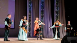 Стәрлетамаҡта билдәле ҡурайсы Азамат Асаиновтың юбилей кисәһе уҙҙы