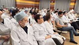 Артисты ГКЗ «Башкортостан» поздравили врачей с праздником