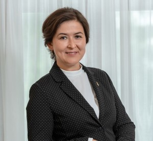 Поздравление министра культуры РБ Амины Шафиковой с Международным Днём театра