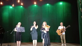 В Доме культуры РЦНТ представили концерт «Хиты под рояль»