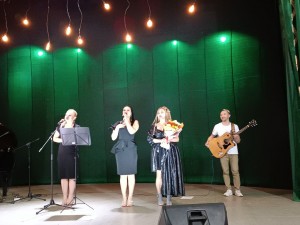 В Доме культуры РЦНТ представили концерт «Хиты под рояль»