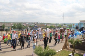 Артисты автоклуба Татышлинского района провели Сабантуй для детей с ограниченными возможностями здоровья