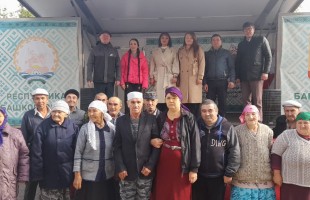 Артисты автоклуба Баймакского района посетили Дом-интернат для престарелых и инвалидов