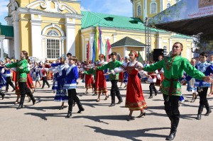 Арт-объект «Ладья Строгановых» открыли на фестивале русской культуры «Николай Чудотворец-Берёзовский»