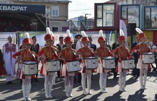 День национального костюма в Арт-квадрате собрал сотни уфимцев