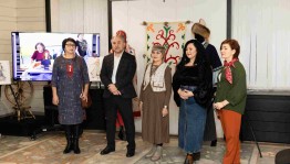 Башкирское и сарматское переплетение: В Уфе открылась выставка войлочных костюмов