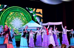 В Янауле прошел концерт ансамбля «Мирас» в честь юбилея известного хормейстера Эльвиры Гайфуллиной