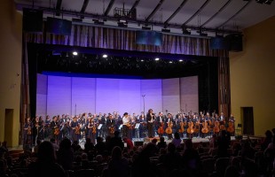 Известный российский дирижер Юрий Медяник выступил с Госоркестром Башкортостана в Уфе