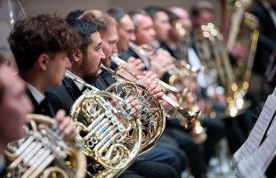 Известный российский дирижер Юрий Медяник выступил с Госоркестром Башкортостана в Уфе