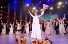 Өфөлә Башҡортостандың халыҡ сәсәне Розалиә Солтангәрәеваны юбилейы менән ҡотланылар