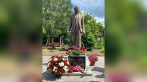 В Самарской области открылся памятник основоположнику башкирского языкознания Габбасу Давлетшину