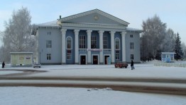 Туймазы татар дәүләт драма театры яңы спектаклде сәхнәгә әҙерләй