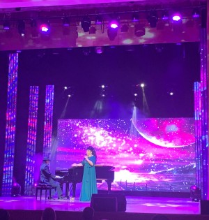 В Башгосфилармонии состоялся концерт группы "Легенды эстрады" под руководством Назифы Кадыровой