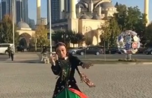 Глава региона Радий Хабиров поддержал народный танцевальный флешмоб