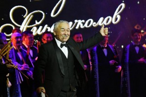 Өфөлә танылған ҡурайсы Азат Айытҡоловты 70 йәшлек юбилейы менән ҡотланылар