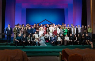 Два дня аншлага: Башдрамтеатр имени Мажита Гафури представил премьеру комедии «Женихи»