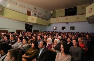 Сибайский башдрамтеатр представил премьеру спектакля "Живая земля"
